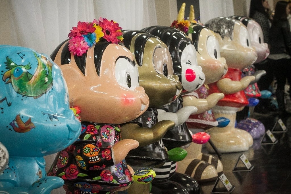 07.nov.2013 - Esculturas da Mônica Parade 2013 expostas na sede da Maurício de Sousa Produções, em São Paulo - Rodrigo Capote/UOL