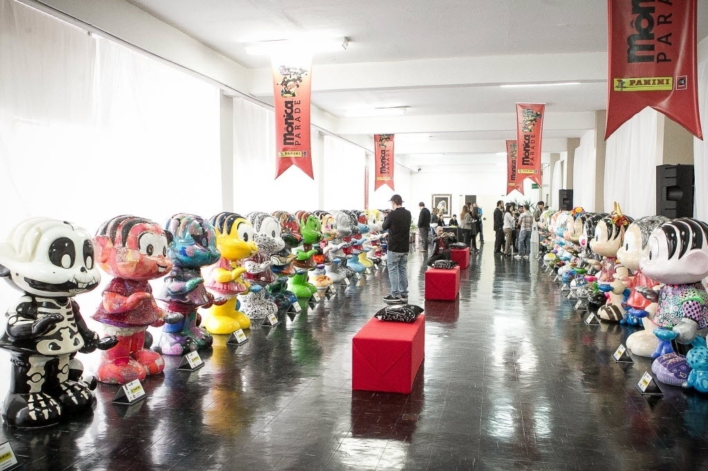 07.nov.2013 - Esculturas da Mônica Parade 2013 expostas na sede da Maurício de Sousa Produções, em São Paulo - Rodrigo Capote/UOL