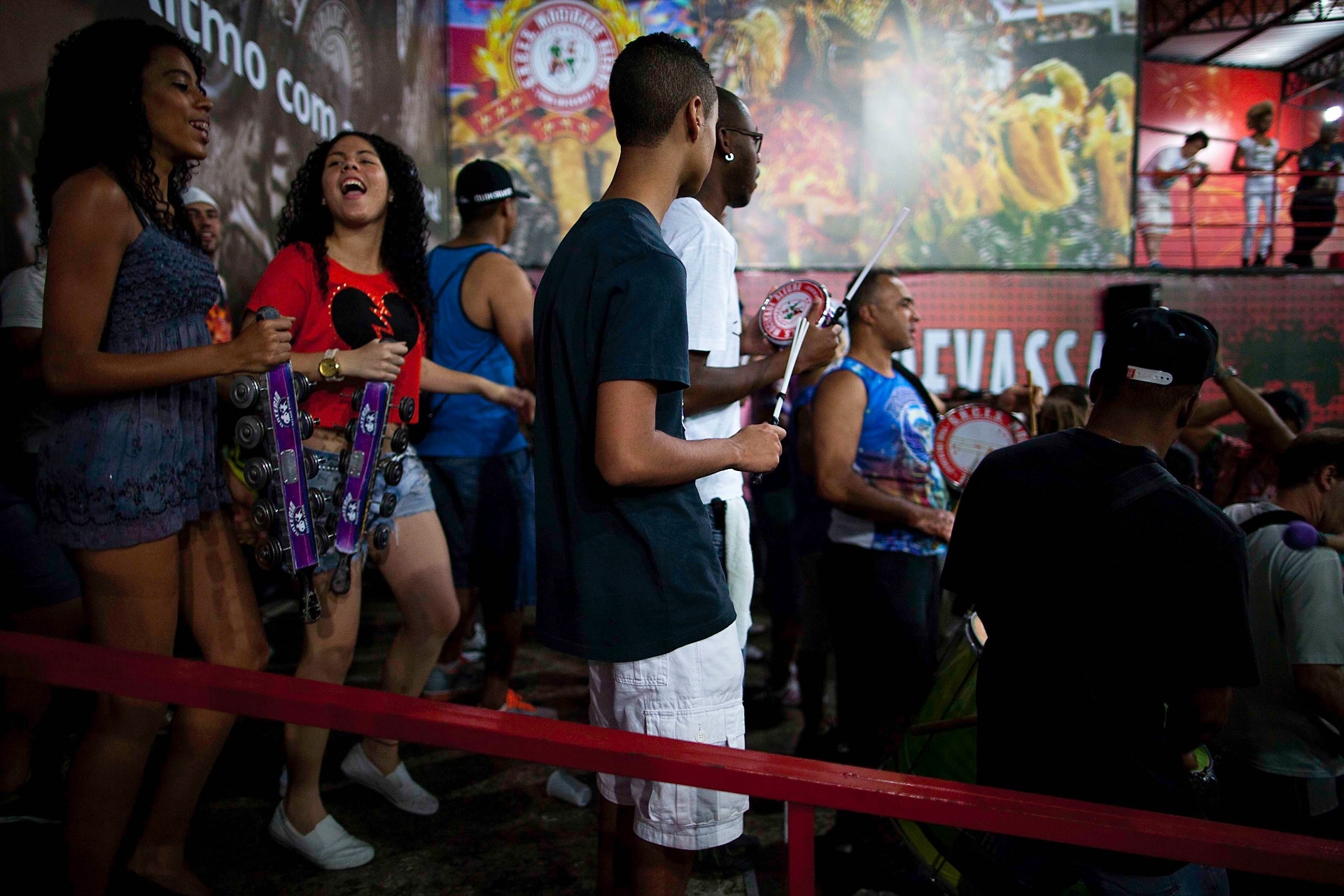 6.nov.2013 - Em clima de preparativos para o Carnaval 2014, Mocidade Alegre apresenta elenco para disputar mais um título - Alessandro Shinoda/UOL
