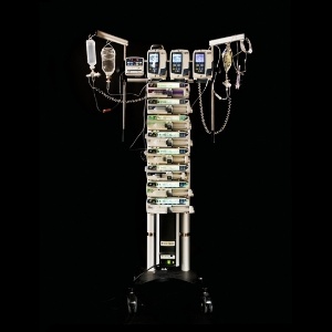 O fotógrafo austríaco Reiner Riedler criou o projeto para celebrar as máquinas e artifícios criados pela medicinas - Reiner Riedler