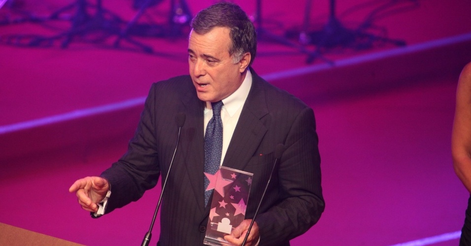 12.nov.2013 - Tony Ramos é o grande homenageado da noite do Prêmio Extra de Televisão, no Rio de Janeiro
