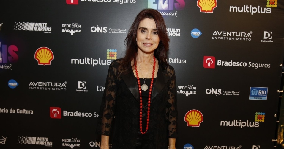 14.nov.2013 - Françoise Forton prestigiou a exibição do musical "Elis, A Musical", no Rio