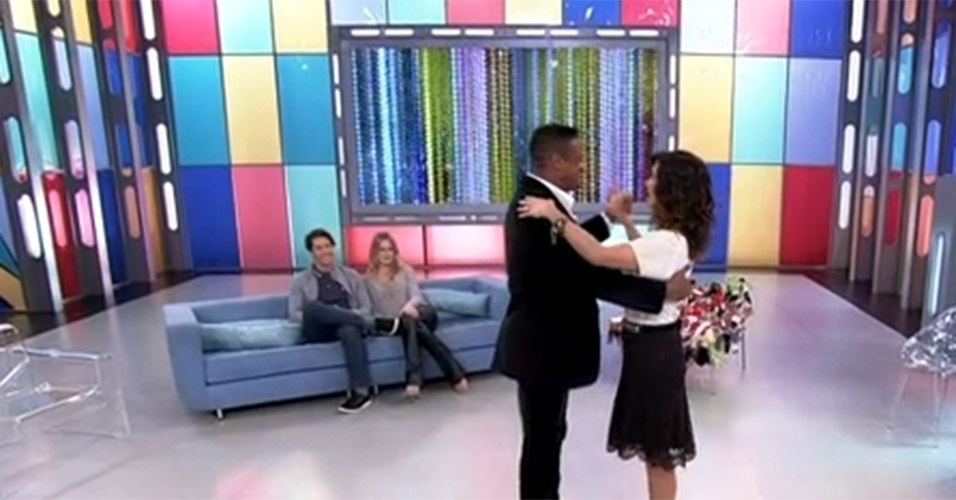 No "Encontro" do dia 20 de junho de 2013, Fátima Bernardes dançou bolero com o coreógrafo Marcelo Chocolate