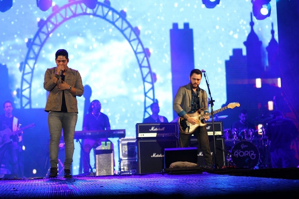 16.nov.2013 - A dupla Jorge e Mateus se apresentam no festival em Goiás - FotoRioNews