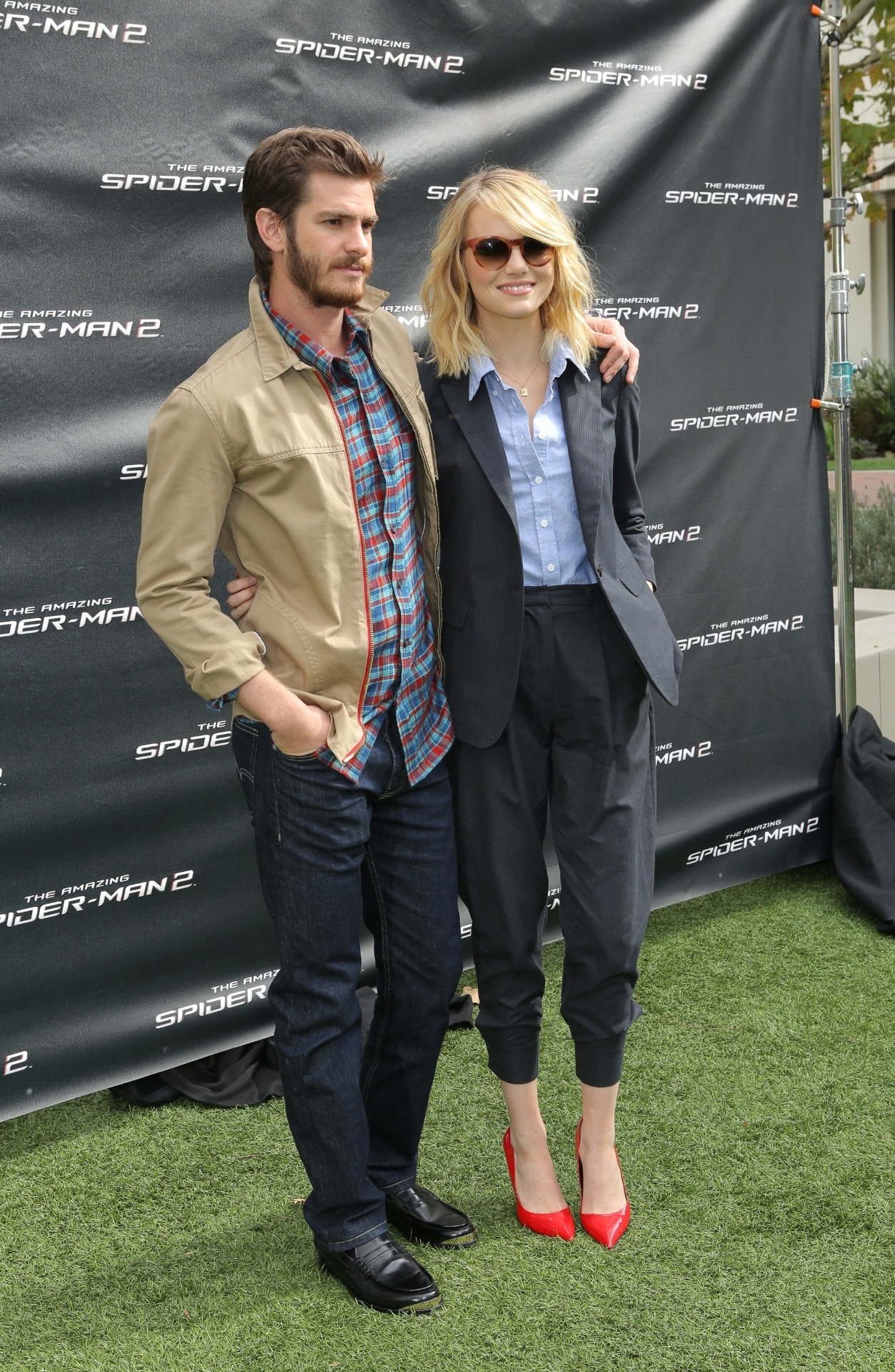 Os atores Andrew Garfield e Emma Stone, protagonistas de "O Espetacular Homem-Aranha 2", durante coletiva de apresentação de "O Espetacular Homem-Aranha", em Los Angeles, no final de semana do dia 17 de novembro - Divulgação/Sony Pictures
