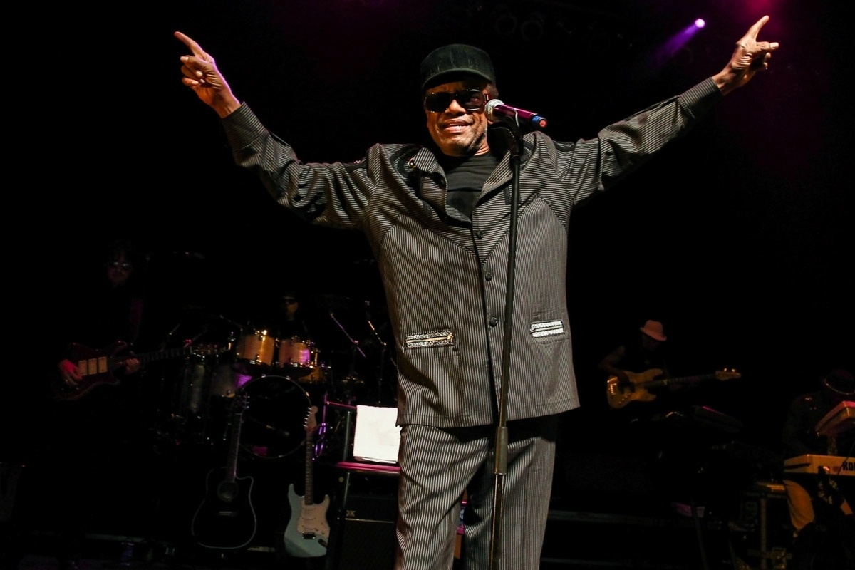 19.nov.2013 - Uma das maiores lendas do soul music, o norteamericano Bobby Womack se apresenta no palco do HSBC Brasil, em São Paulo - Manuela Scarpa/Foto Rio News
