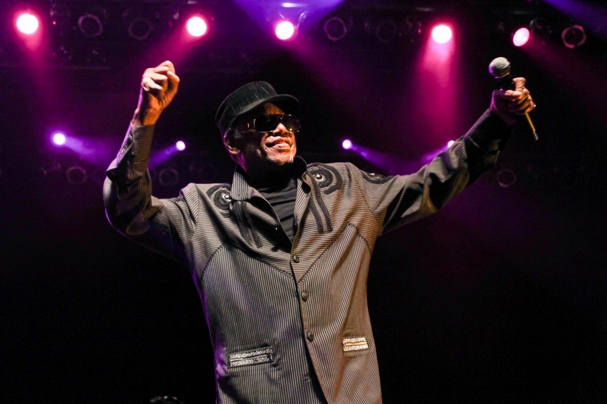 19.nov.2013 - Uma das maiores lendas do soul music, o norteamericano Bobby Womack se apresenta no palco do HSBC Brasil, em São Paulo - Manuela Scarpa/Foto Rio News