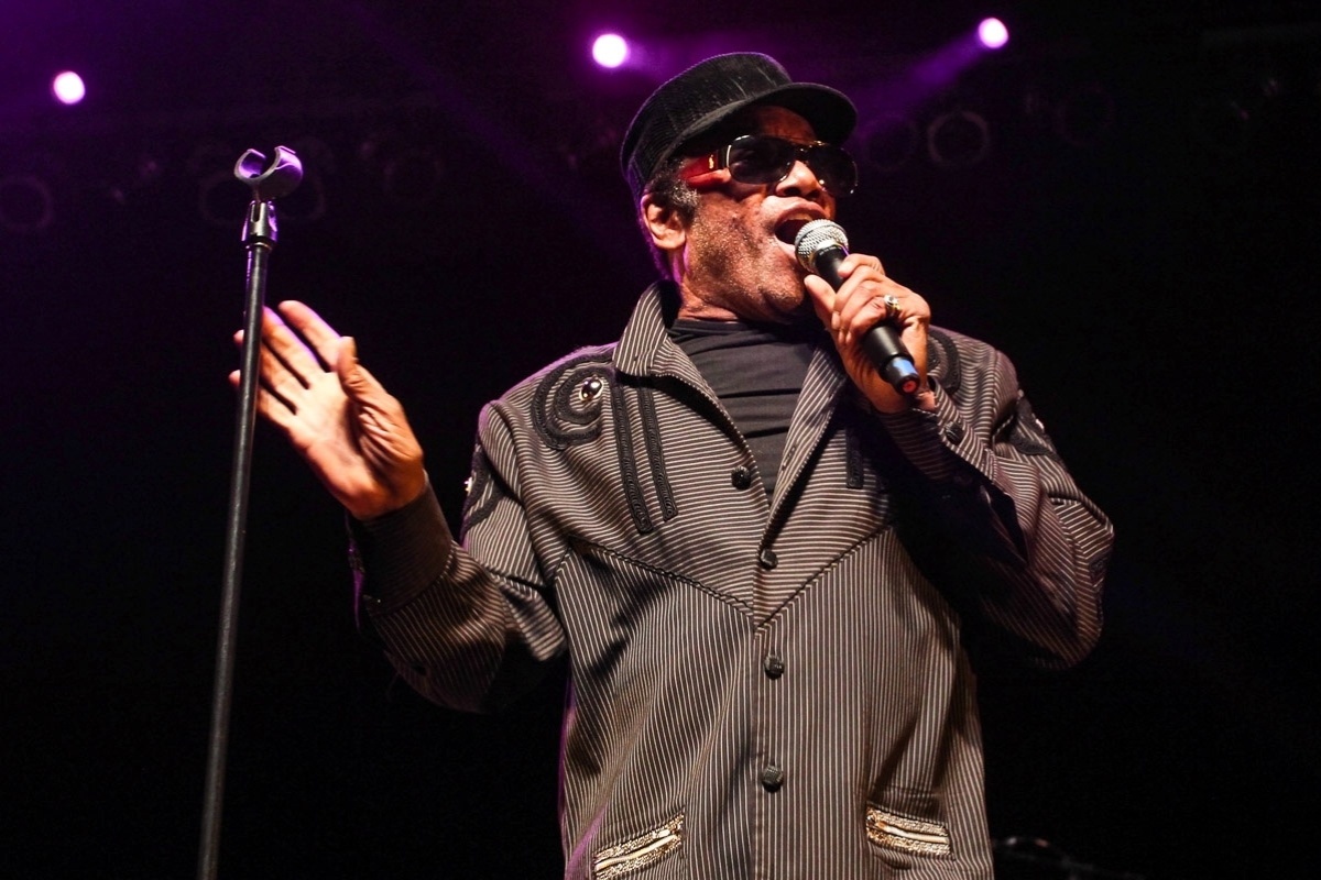 19.nov.2013 - Uma das maiores lendas do soul music, o norteamericano Bobby Womack se apresenta no palco do HSBC Brasil, em São Paulo - Manuela Scarpa/Foto Rio News