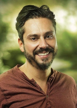 Ator interpreta o personagem Armando em "Além do Horizonte"