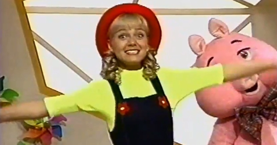 1996 - Eliana apresenta o infantil "Eliana e Cia", no SBT. Ela passou a apresentar o programa em 1993, quando ele ainda se chamava "Bom dia e Cia" cIA"