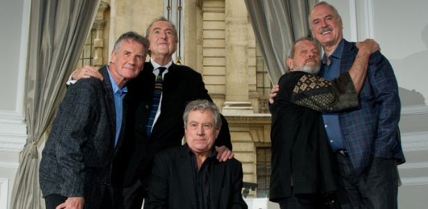 Michael Palin, Eric Idle, Terry Jones, Terry Gilliam e John Cleese, do Monty Python, anunciam show em Londres para 2014 - Leon Neal/AFP