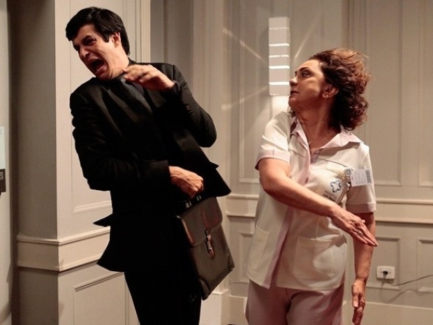 Em "Amor à Vida", Félix leva tapa de Ordália e é desprezado por Herbert