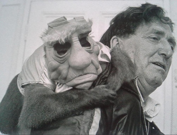 Macaco com máscara quase foi o intérprete de mestre Yoda em "Star Wars"  - Reprodução/Twitter