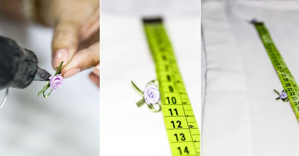 O primeiro passo para personalizar a cortina é passar a cola quente atrás das florzinhas e colá-las na posição desejada. Na primeira fileira, a designer Karin Killingsworth fixou-as a dez centímetros da barra e com 22 centímetros de distância entre elas - Leandro Moraes/UOL