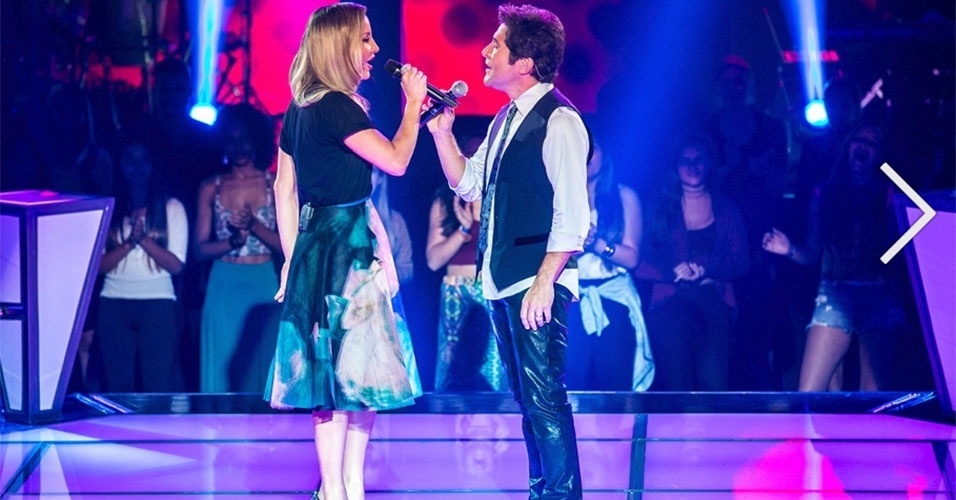21.nov.2013 - Claudia Leitte e Daniel cantaram juntos a música "Enamorado", sucesso na voz de Adair Cardoso e da cantora