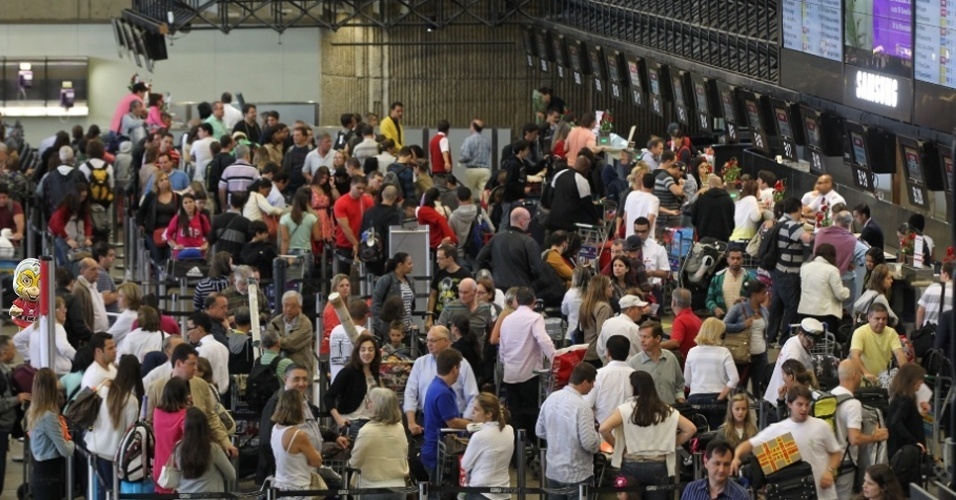 Onde está Mônica - Aeroporto - Montagem - Arte UOL/Luiz Guarnieri/Agência Estado