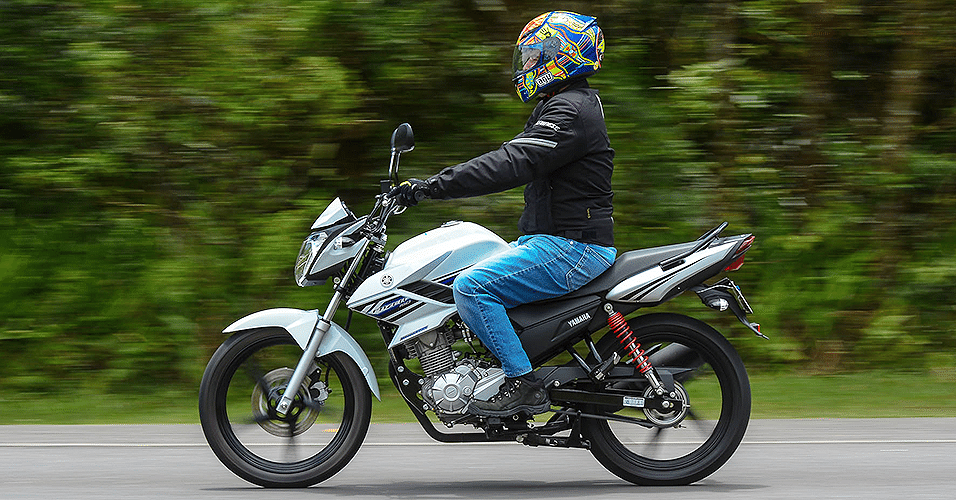 Yamaha YS150 Fazer - Doni Castilho/Infomoto