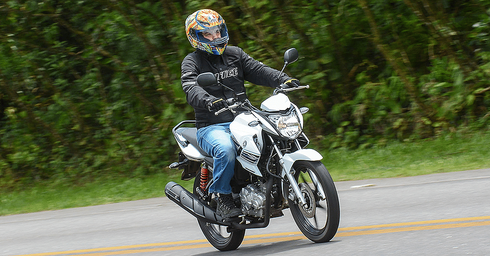 Yamaha YS150 Fazer - Doni Castilho/Infomoto