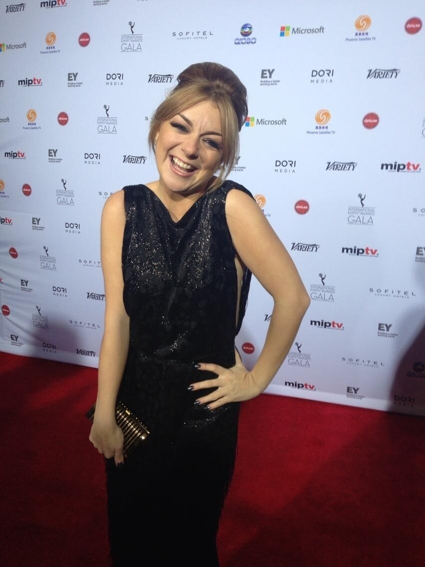 25.nov.2013 - Sheridan Smith prestigiou a 41ª edição do Emmy Internacional que acontece em Nova York. Ela está indicada ao prêmio de melhor atriz por "Mrs Biggs"