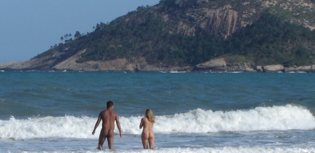 A praia de nudismo mais próxima de São Paulo é Abricó, que fica na Praia de Grumari, no Rio de Janeiro - Divulgação