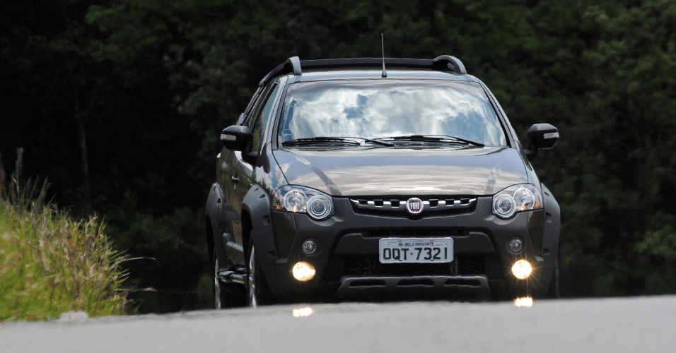 Fiat Strada Adventure Locker 1.8 Dualogic 3 Portas - Murilo Góes/UOL