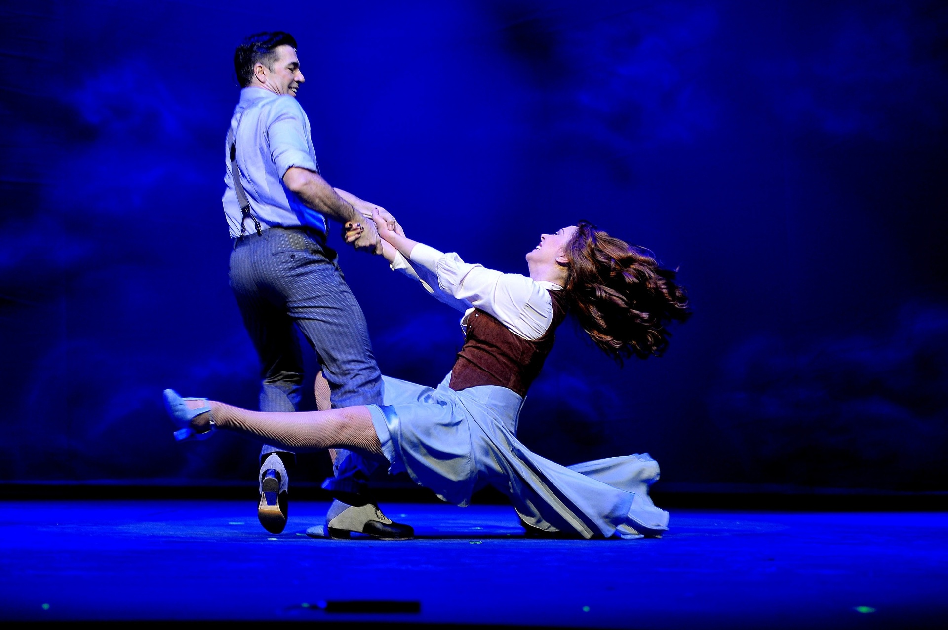 26.nov.2013 - Cena do musical "Crazy For You", com Cláudia Raia e Jarbas Homem de Mello - Reinaldo Canato/UOL