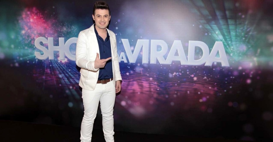 26.nov.2013 - O músico Gabriel Valim grava o tradicional "Show da Virada", exibido na Globo na passagem do dia 31 de dezembro para 1º de janeiro