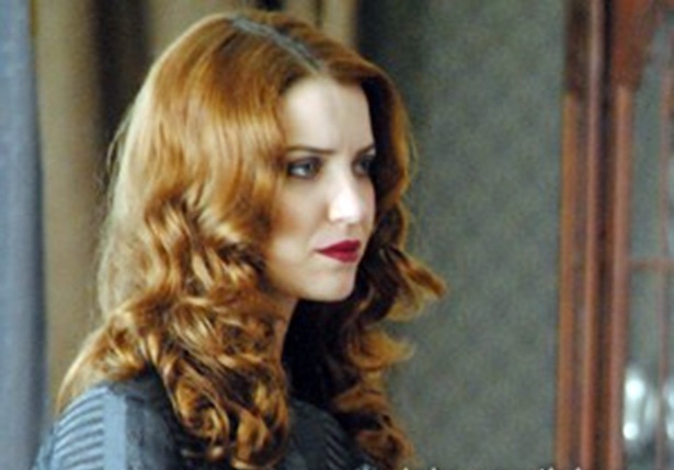 A atriz Nathalia Dill mudou a cor do cabelo para viver a vilã Silvia em "Joia Rara", da Globo