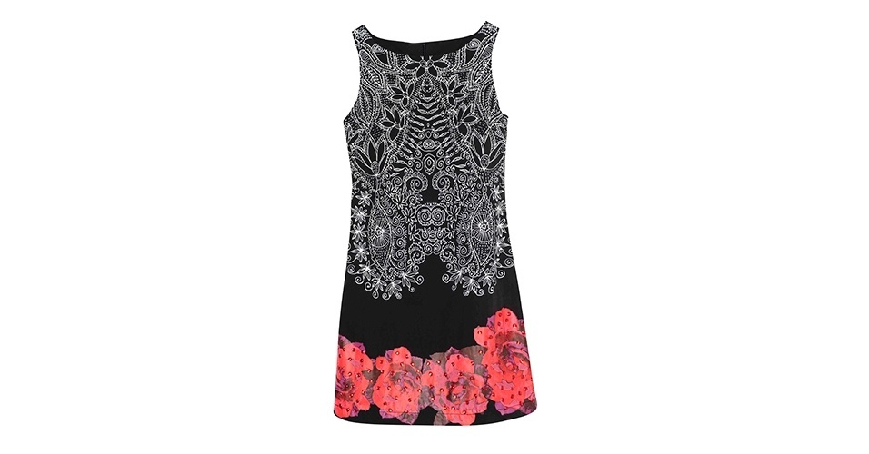 Vestido preto com estampa branca em cima e de rosas vermelhas embaixo; R$ 364, na Desigual (Tel.: 11 3662-5704) - Divulgação