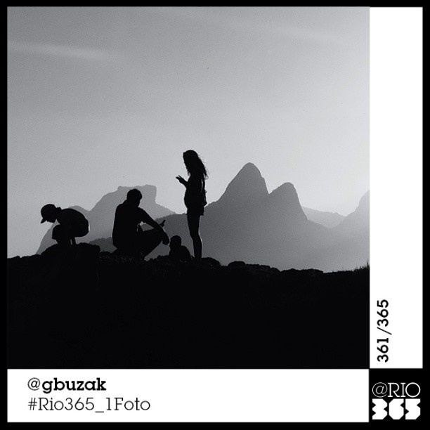 Foto do livro colaborativo "@Rio365 - Um Documentário Fotográfico" com fotos de Instagram - Instagram/@gbuzak