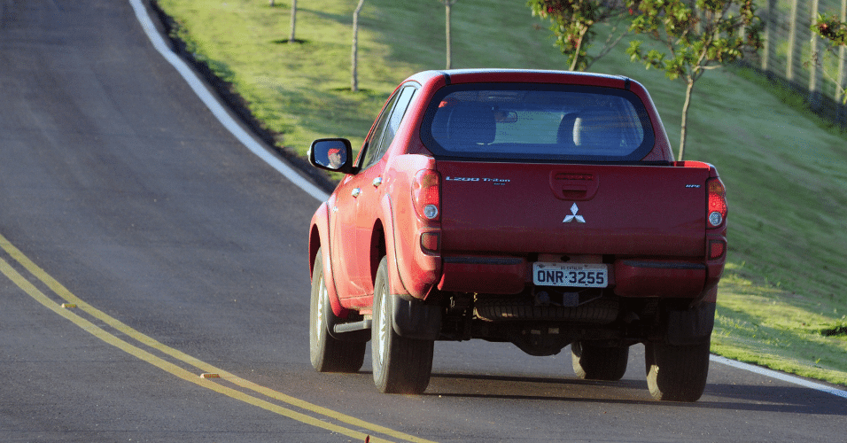 Mitsubishi L200 Triton HPE 2014 - Murilo Góes/UOL