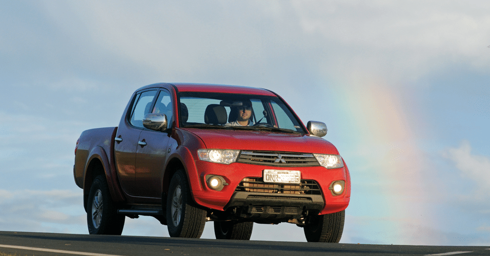 Mitsubishi L200 Triton HPE 2014 - Murilo Góes/UOL