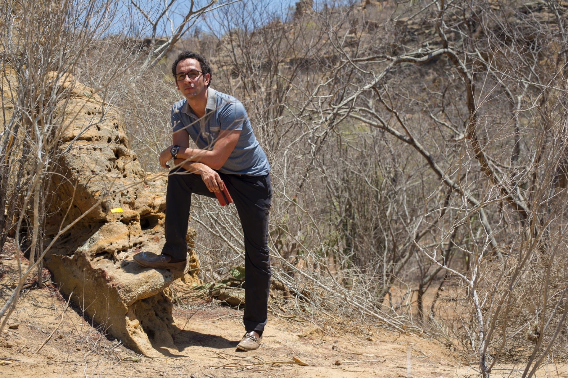 29.nov.2013 - Em "Amores Roubados", Irandhir Santos é João. Afilhado de Jaime (Murilo Benício), é um aprendiz dedicado e um homem de inteira confiança. Ele nutre uma paixão secreta por Antônia (Ísis Valverde) e idolatra o padrinho.Tenta afastar Leandro (Cauã Reymond) de seu caminho - Estevam Avellar/TV Globo