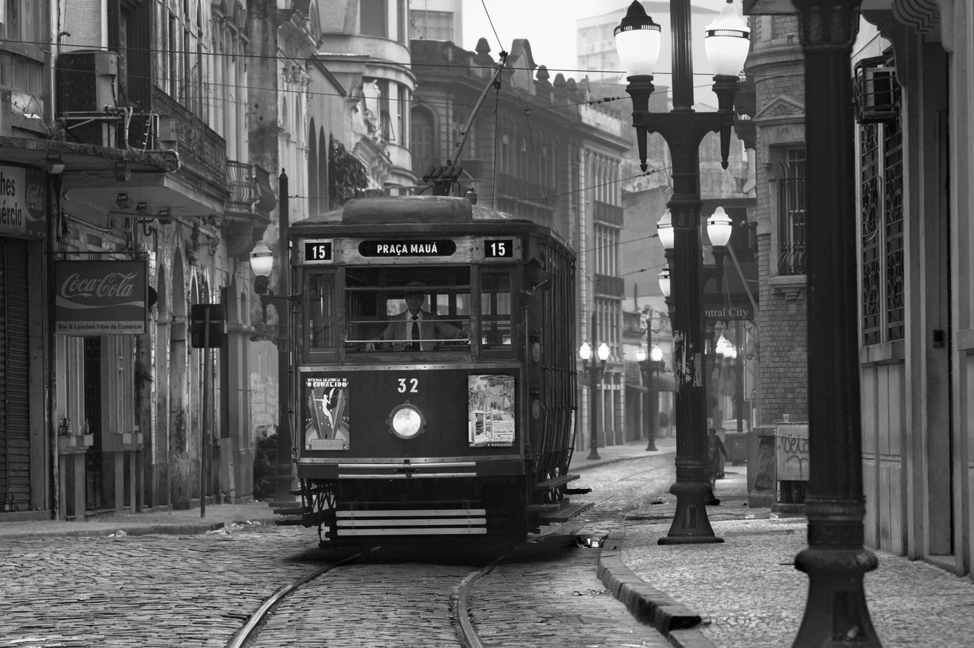 Imagens de "Santos", novo livro do fotógrafo Araquém Alcântara, decicado à cidade onde tirou sua primeira fotografia. Livro será lançado no dia 11/12/13, na Livraria Cultura - Araquém Alcântara
