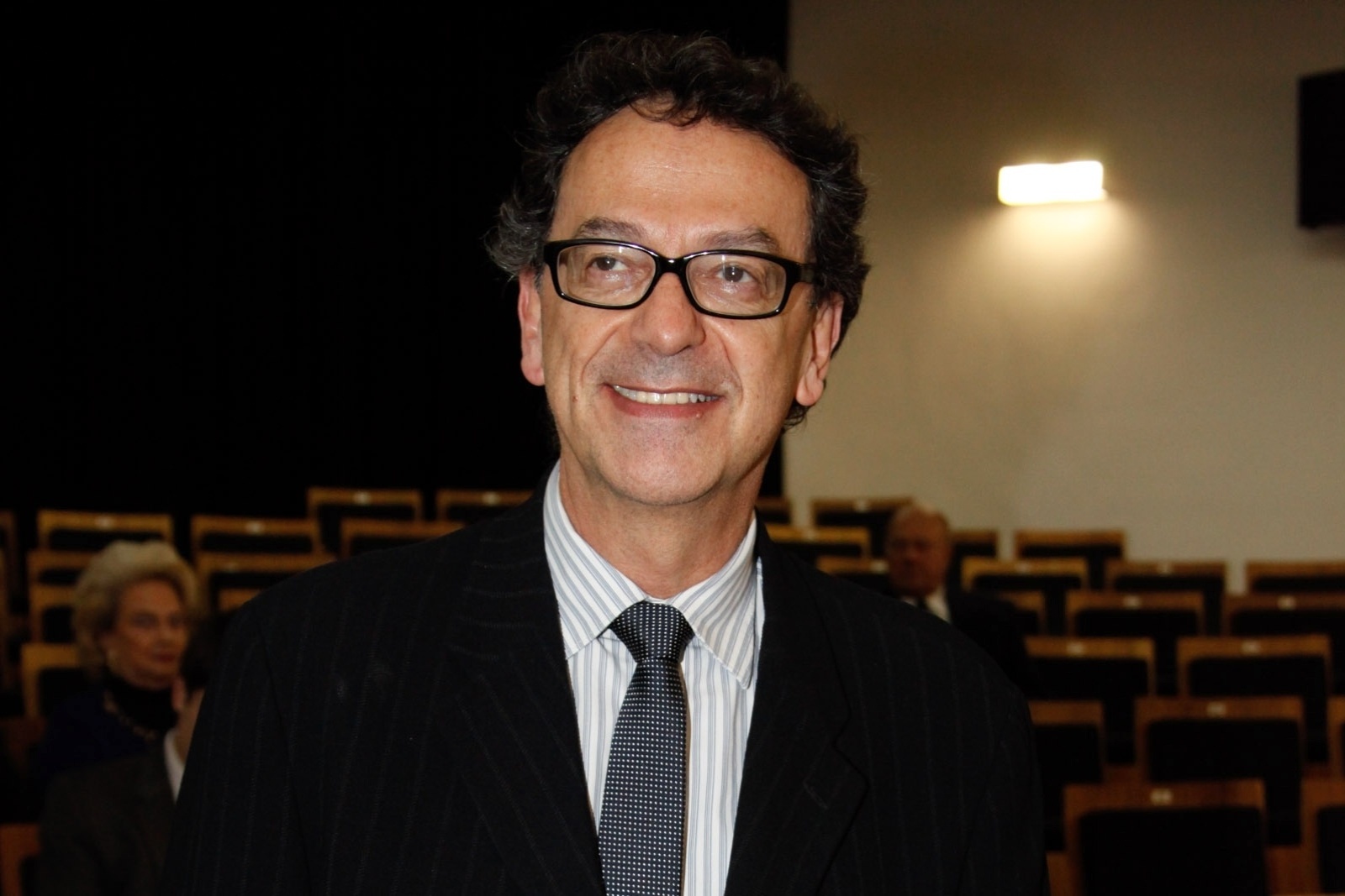 Secretário da Cultura, Marcelo Araújo, prestigia o amigo Juca de Oliveira,  que ocupou a cadeira número 8 na Academia Paulista de Letras, na noite de quinta-feira (28), em São Paulo - Marcos Ribas/Photo Rio News