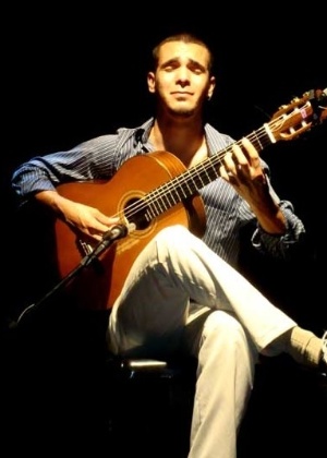O violonista Rafael Schimidt, destaque do Festival de Arte Serrinha - Divulgação