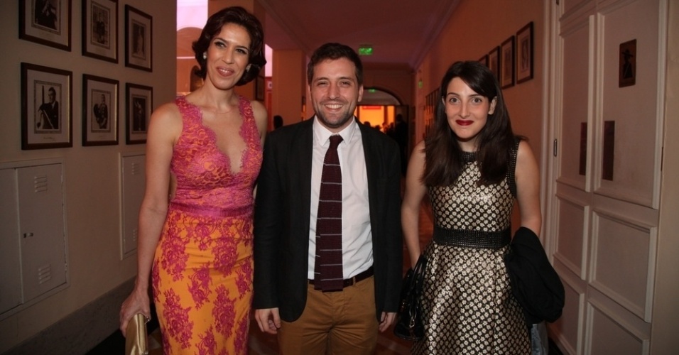 03.dez.2013- Maria Clara Gueiros, Gregório Duvivier e Clarice Falcão