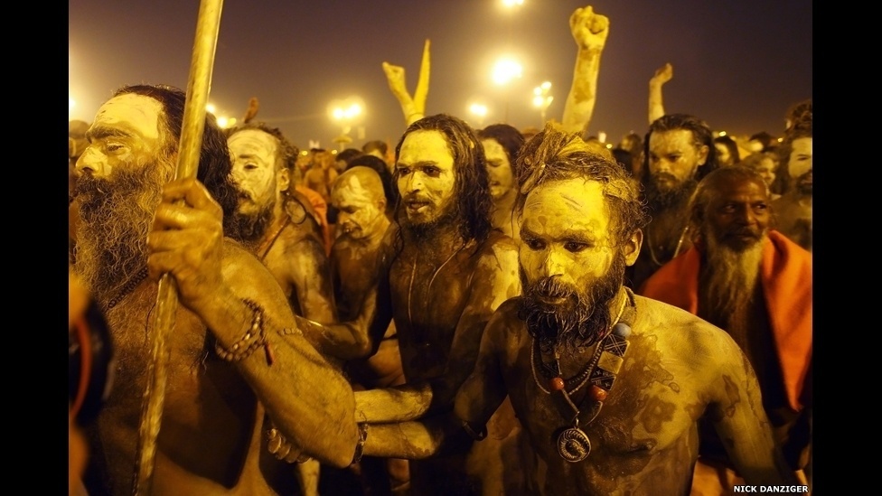 Em cadeira de rodas adaptada, David Constantine visita países em desenvolvimento e comunidades que lutam para se recuperar de conflitos - Nick Danziger