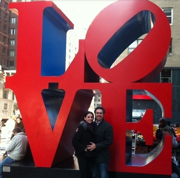 3.dez.2013 -  Lisandra Souto curte viagem romântica com o namorado Gustavo Fernandes em Nova Iorque: "In love", escreveu ela na legenda da foto no Instagram