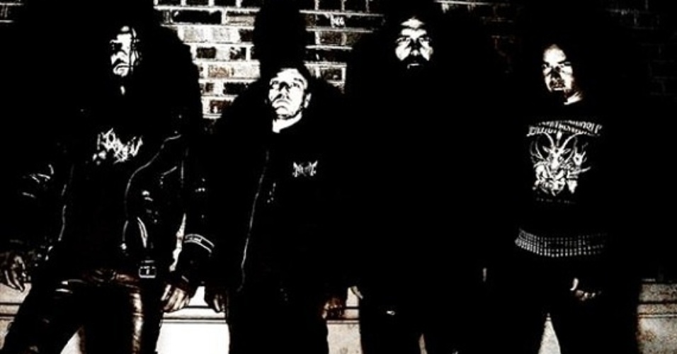 Hellhammer (bateria), Necrobutcher (baixo), Attila Csihar (vocal) e Blasphemer (guitarra) estiveram na formação que gravou o disco mais recente da banda, ?Ordo ad Chao?, em 2007. O Mayhem prepara seu quinto álbum para 2014