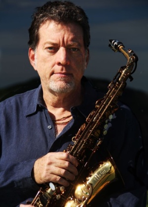 O saxofonista Leo Gandelman é uma das atrações do domingo (15) - Divulgação