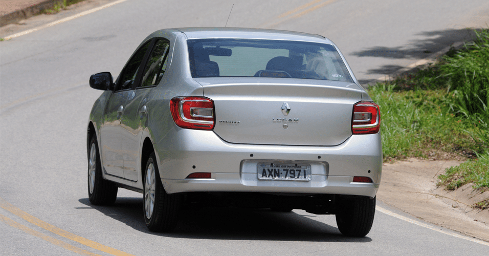 Renault Logan Expression 1.0 2014 - Murilo Góes/UOL