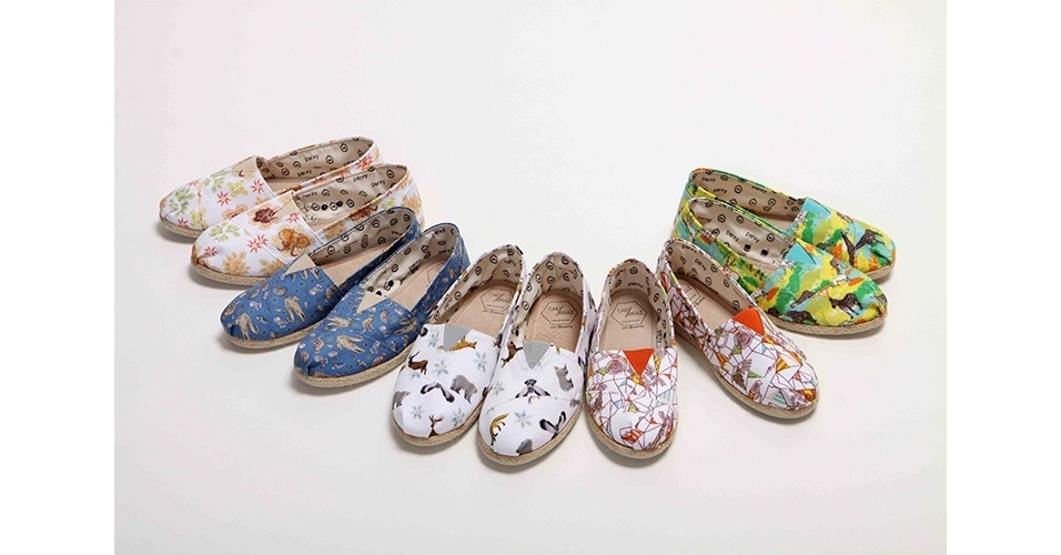 ALPARGATA: Modelos estampados; R$ 199 cada, da Caio Braz (www.caiobraz.com.br) Preço pesquisado em dezembro de 2013 e sujeito a alterações - Divulgação
