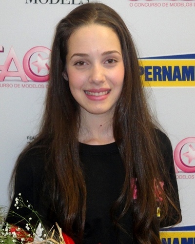 Alexandra Bueno tem 16 anos e é de Sorocaba (SP). O concurso Faces é organizado pela agência de modelos Ford - Divulgação