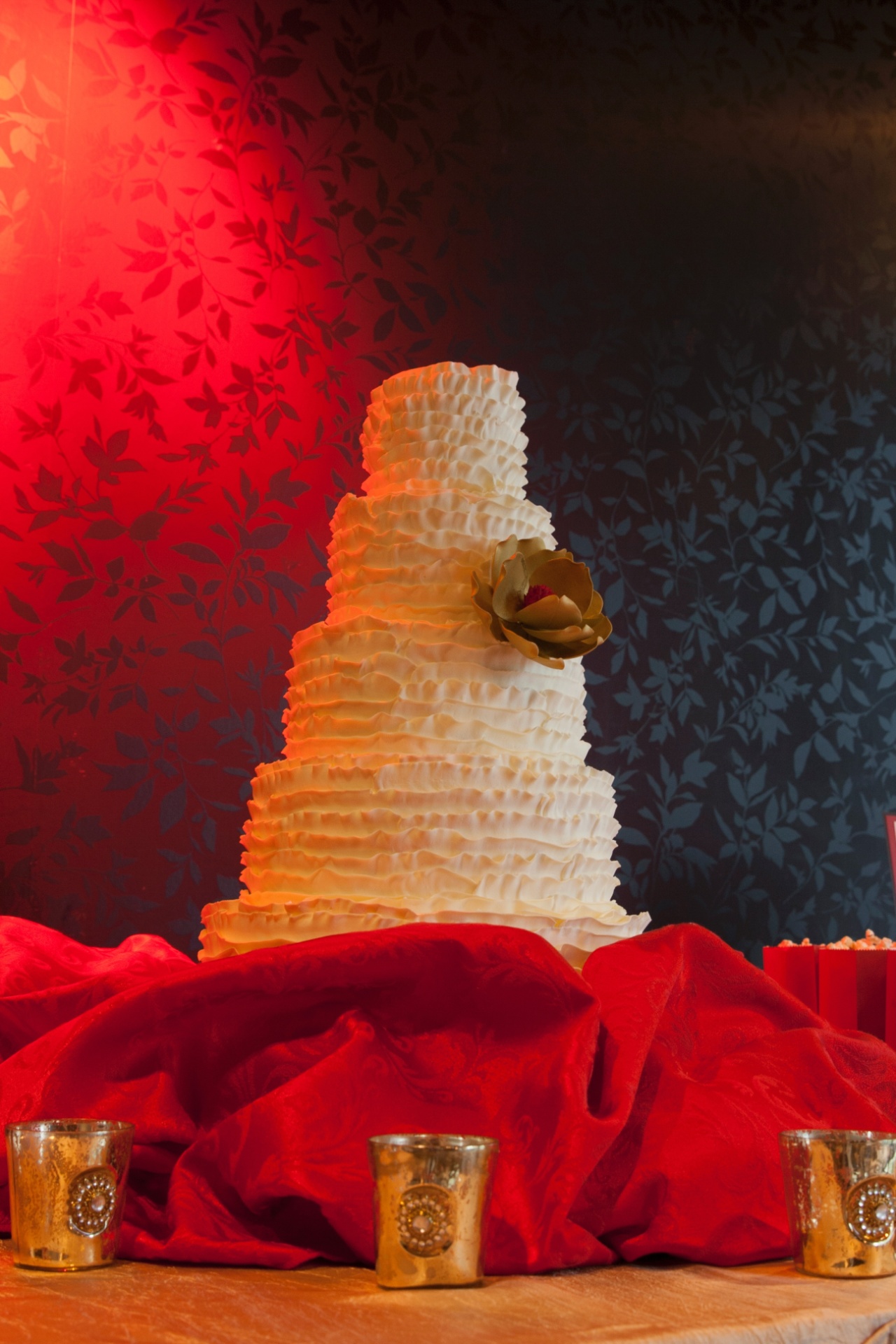 Ensaio fotográfico mostra como seria o casamento de Katniss e Peeta, protagonistas da série "Jogos Vorazes", vividos, respectivamente, por Jennifer Lawrence e Josh Hutcherson no cinema - Divulgação/Lilly and Lilly Photography