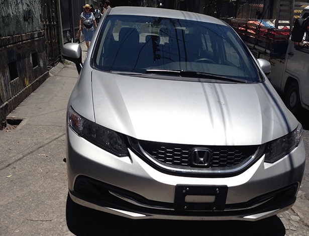 Honda Civic com visual norte-americano foi visto no bairro da Tijuca, no Rio; carro chega em 2014 - Jefferson Pereira/UOL