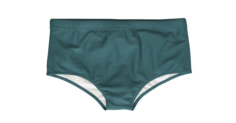 Sunga lisa verde; R$ 59,99, na Hering (SAC 0800 473114). Preço pesquisado em dezembro de 2013 e sujeito a alteração - Divulgação