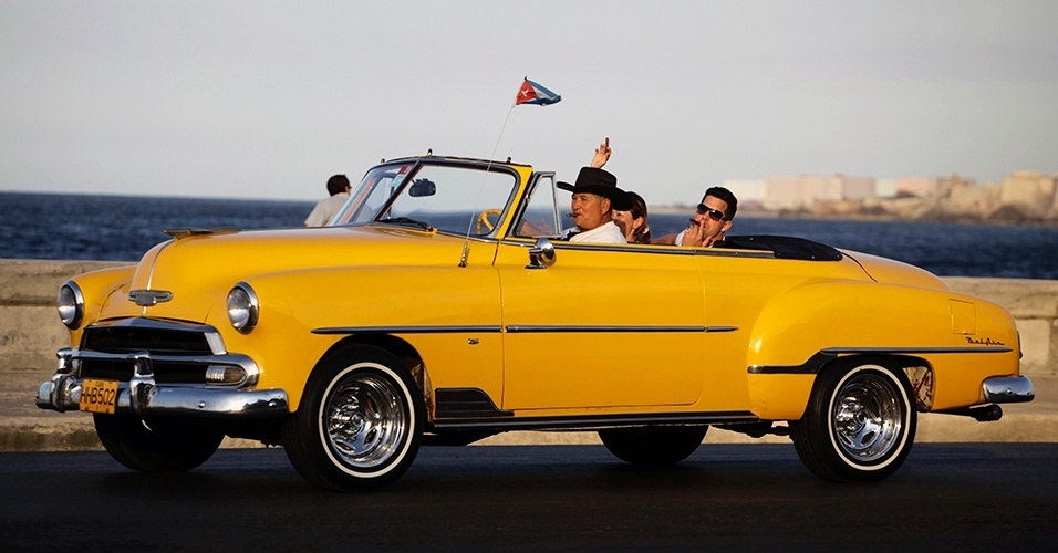 Carros em Cuba - Desmond Boylan/Reuters