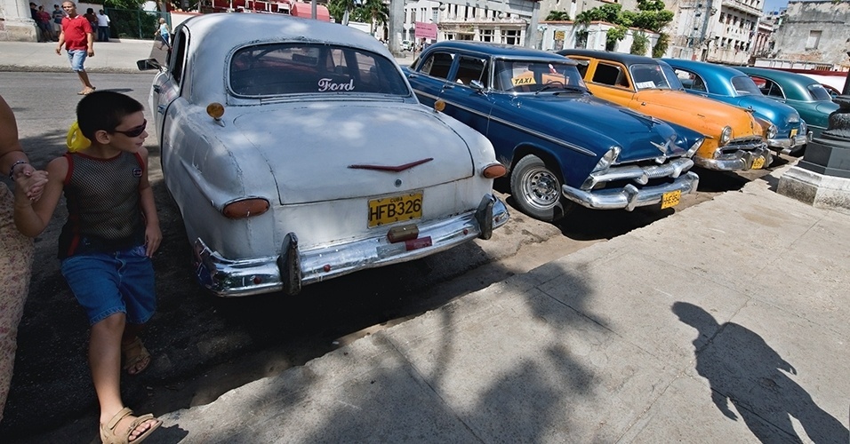 Carros em Cuba - Adalberto Roque/AFP