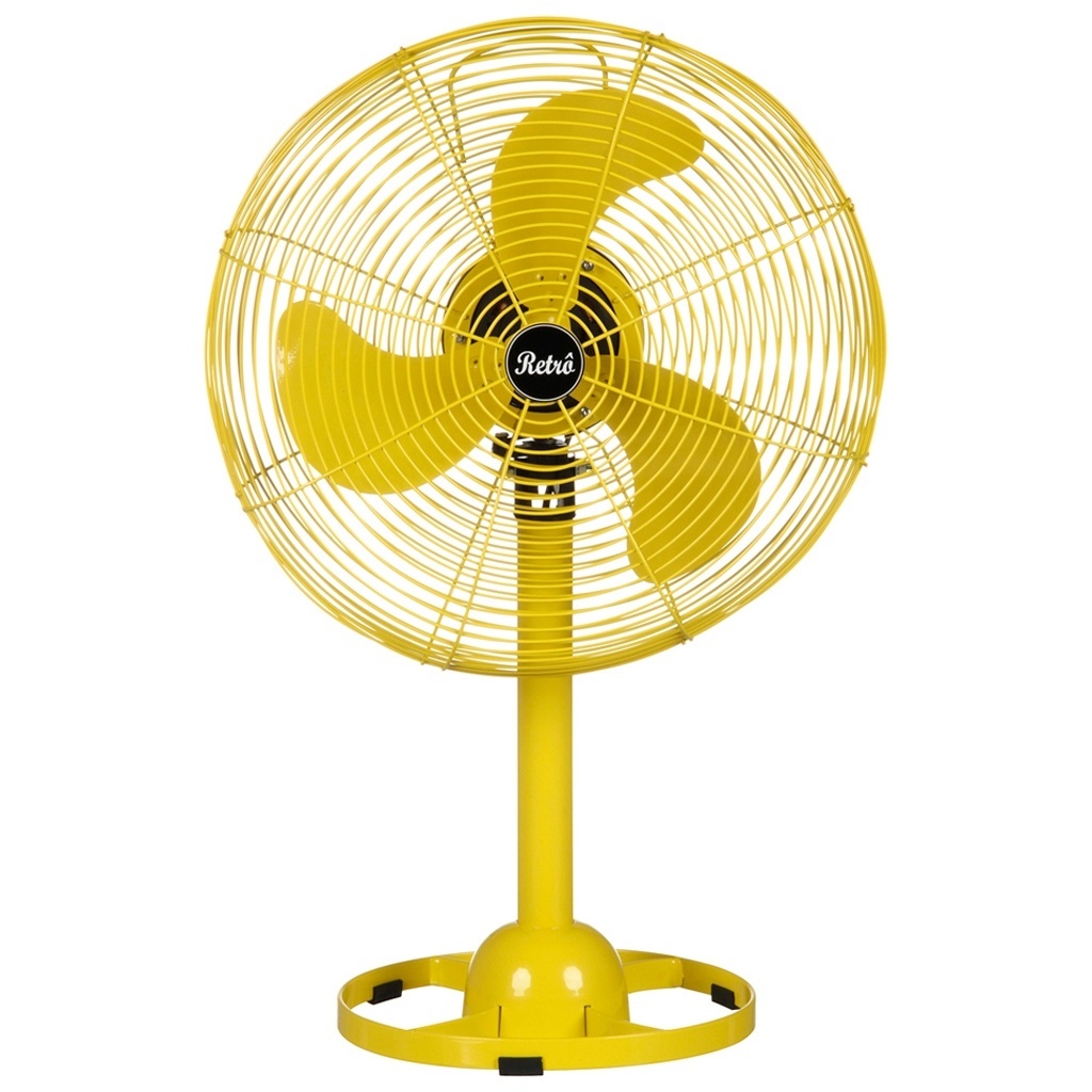 Com três níveis de velocidade, esse ventilador de mesa tem estrutura e base em aço carbono, acabamento em pintura epóxi e hélice em alumínio. A peça, de 63 cm x 36 cm conta com grade removível, inclinação vertical, oscilação horizontal e alça para transporte. Custa R$ 399 na Tok & Stok (www.tokstok.com.br). Preço válido para lojas de São Paulo - Divulgação